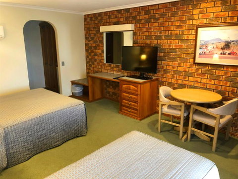 Victoriana Motor Inn - Seniors Australia 2