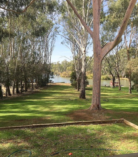 Water's Edge Bundalong - Seniors Australia 3