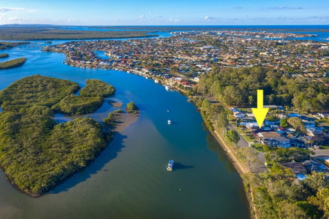 Waterfront Family House - Seniors Australia 2