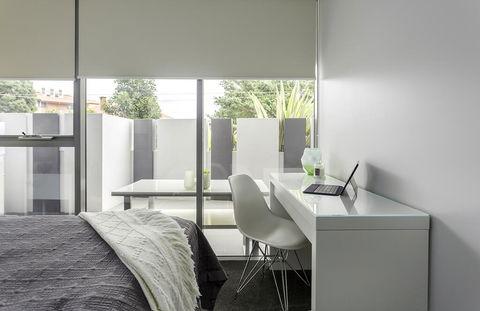 Well-Appointed 3 Bedroom, 2 Bath, Parking & Pool - Seniors Australia 2