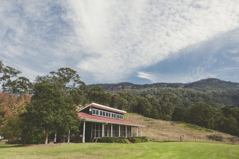 Willabrook Retreat - Mojo Cottage - Romantic Escape! - Seniors Australia 0