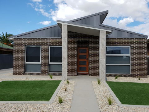 Wimmera Plains - Seniors Australia 0