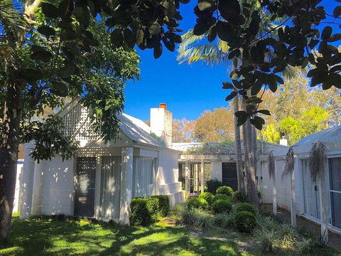 Wisteria Cottage On The Lagoon/Beach - Seniors Australia 0