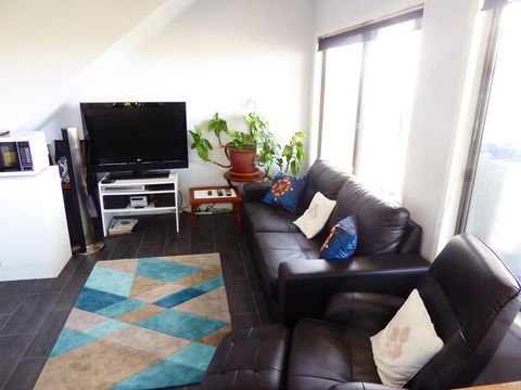 Yuruga - Seniors Australia 3