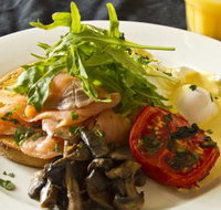 Hungry Wolfs Kincumber - Seniors Australia