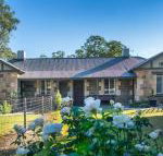 Stoneleigh Cottage Bed  Breakfast - Seniors Australia
