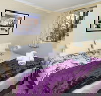 Max's Place 3 - Seniors Australia