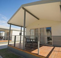 The Bowlo Holiday Cabins - Seniors Australia