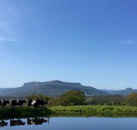Minimbah Farm Cottages Family Farmstay choose from 2 3 bedroom Cottages 6 Bedroom House - Seniors Australia