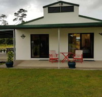 Froggy Hollow Holiday Cottage - Seniors Australia