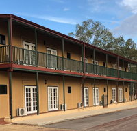 Settlers Hotel York - Seniors Australia