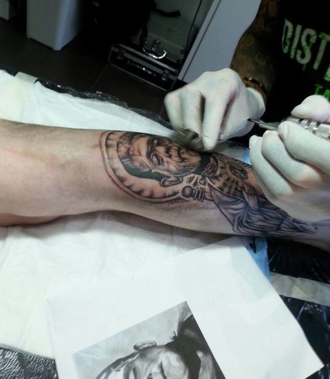 DistINKTion Tattoo - Seniors Australia 0
