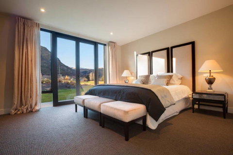 Kelwin Coastal Carpets - Seniors Australia 19